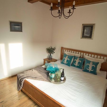 Lormuv Dvur Villa Mikulov Luaran gambar