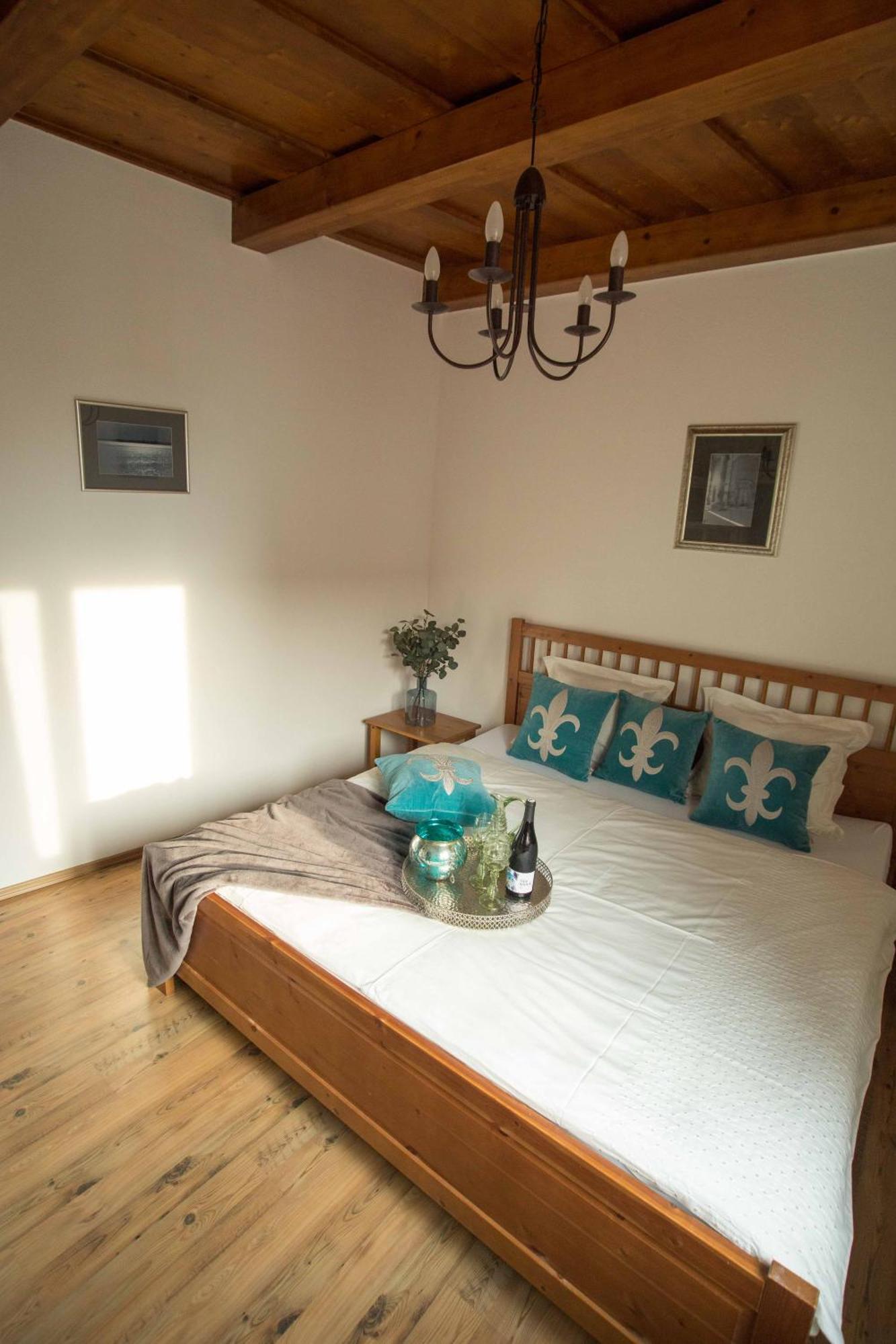 Lormuv Dvur Villa Mikulov Luaran gambar